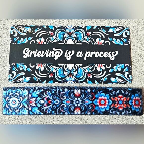 ZOX "GRIEVING IS A PROCESS" #616 INTERACTIVE MED  collectible wristband - Picture 1 of 3